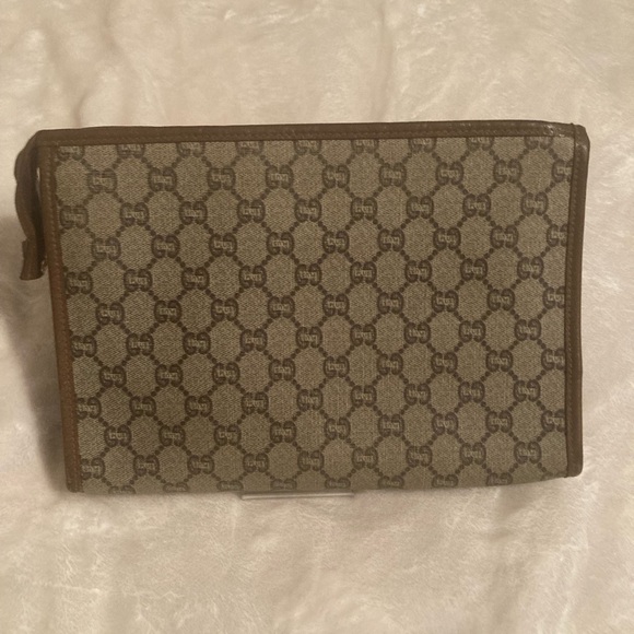 Gucci Cosmetic Bag - Picture 2 of 8